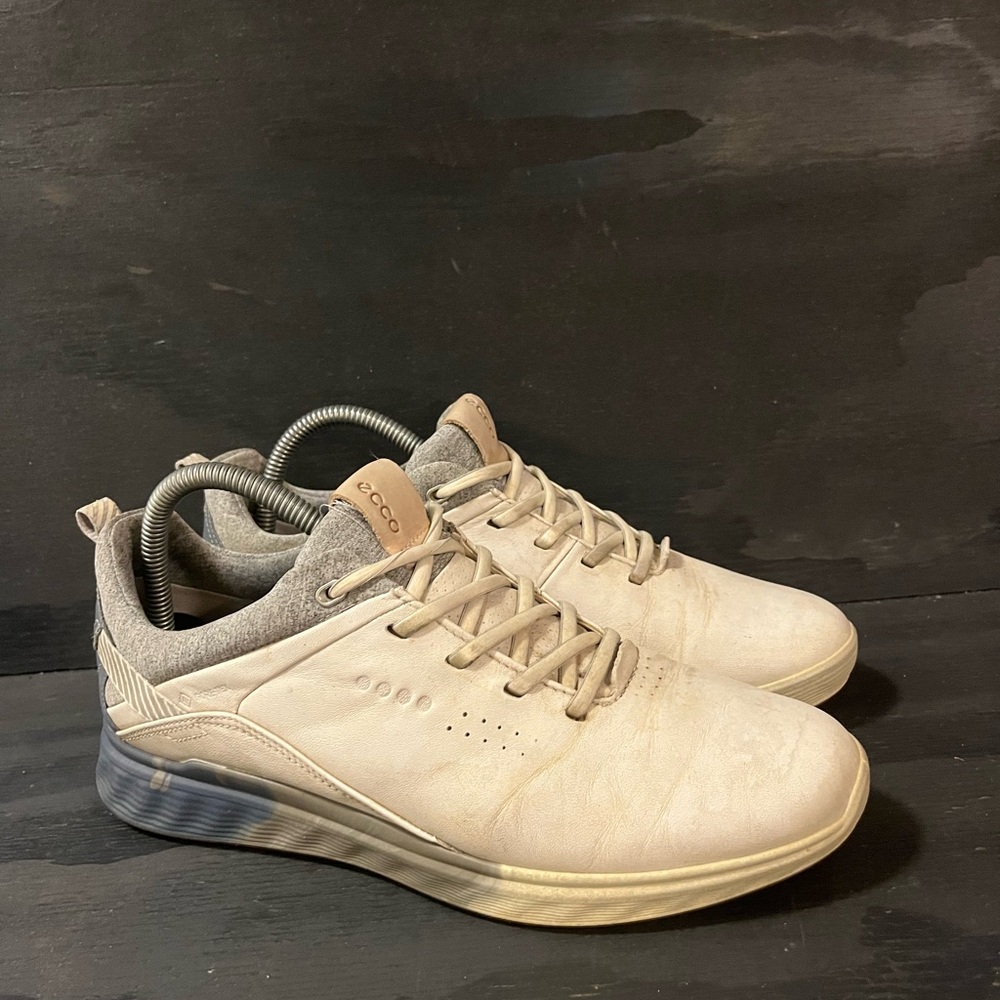 ECCO BIOM S-Three Gore-tex Womens Size 8-8.5 EU 39 White Golf Shoes Spikeless